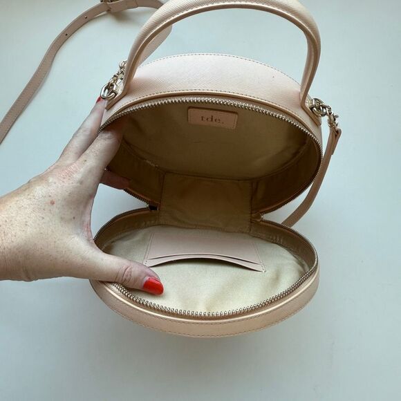 TDE The Daily Edited Round Circle Top Handle Crossbody Bag, Light Pink Saffiano - Picture 8 of 8